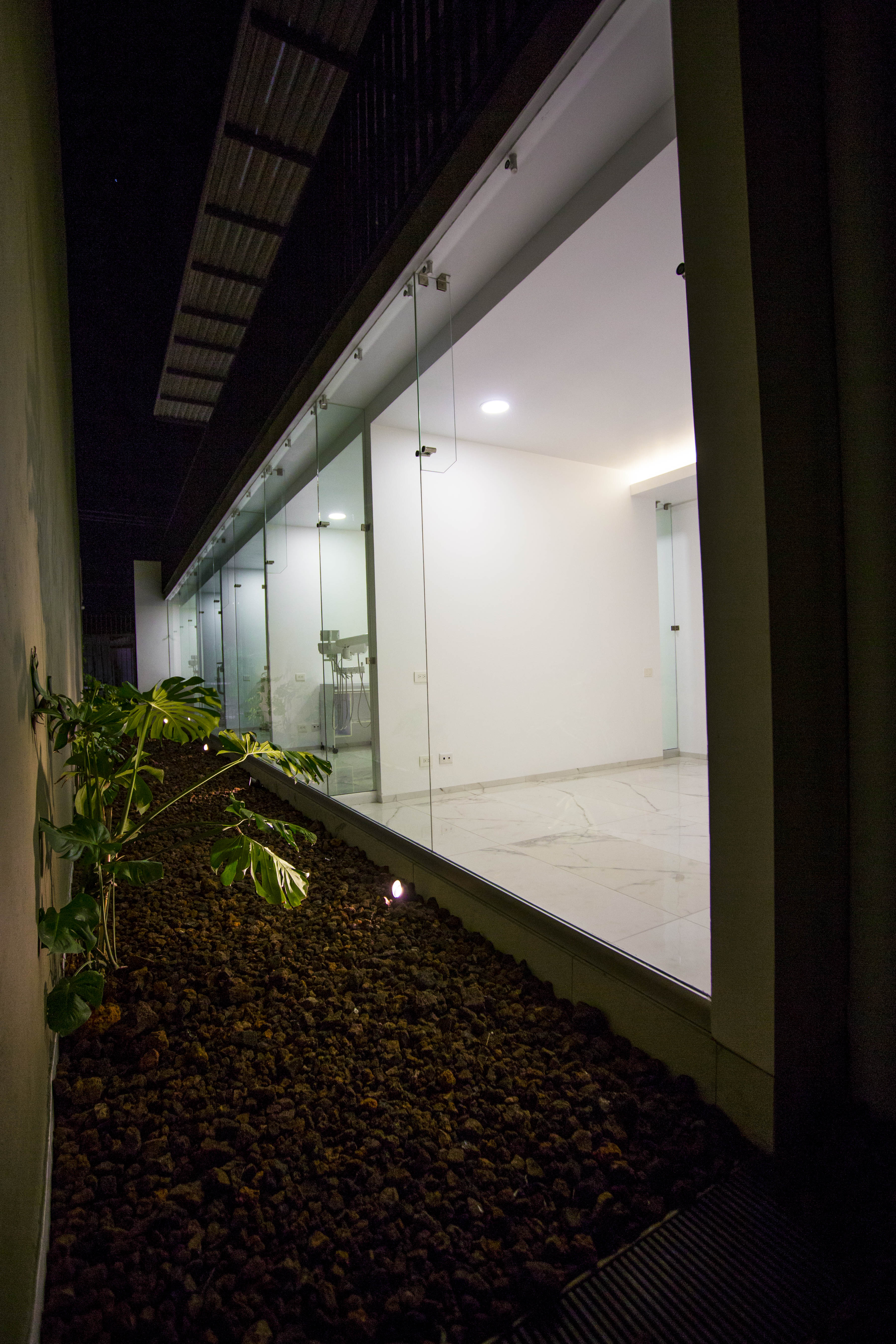 jdr-clinicaramos-imagen-vertical-11