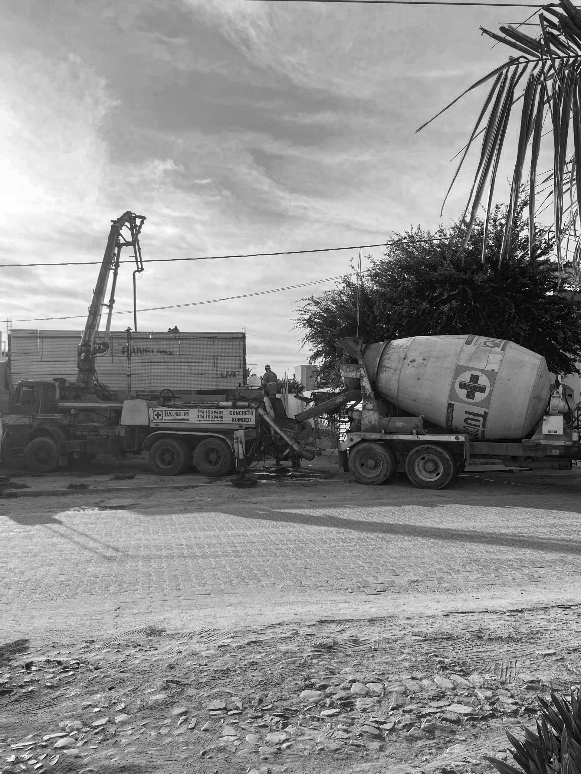 photo_5181585336767810527_w